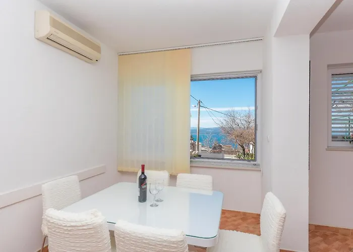 Apartment Ana Chill In Bast